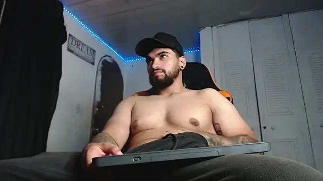 Snapshot of Chrys_harris77 chatting on 10.08.25 Chrys harris77 online show from 10.08.25