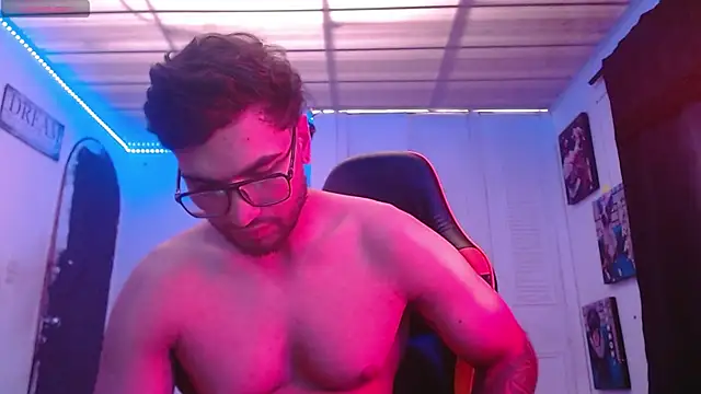 Snapshot of Chrys_harris77 chatting on 12.01.25 Chrys harris77 online show from 12.01.25