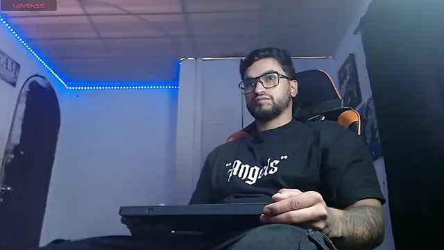 Snapshot of Chrys_harris77 chatting on 12.05.25 Chrys harris77 online show from 12.05.25