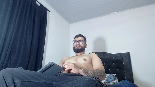 Snapshot of Chrys_harris77 chatting on 03.09.26 Chrys harris77 online show from 03.09.26