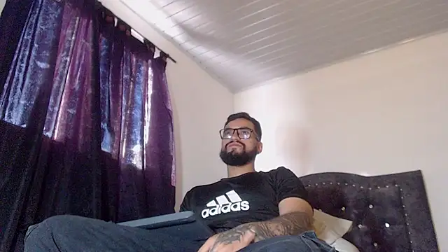 Snapshot of Chrys_harris77 chatting on 03.16.26 Chrys harris77 online show from 03.16.26