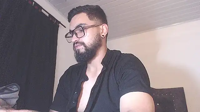 Snapshot of Chrys_harris77 chatting on 03.18.26 Chrys harris77 online show from 03.18.26