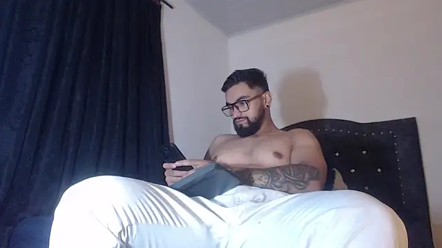 Snapshot of Chrys_harris77 chatting on 03.25.26 Chrys harris77 online show from 03.25.26