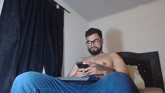 Snapshot of Chrys_harris77 chatting on 04.08.26 Chrys harris77 online show from 04.08.26