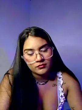 Renata Zoe online show from 01.11.26