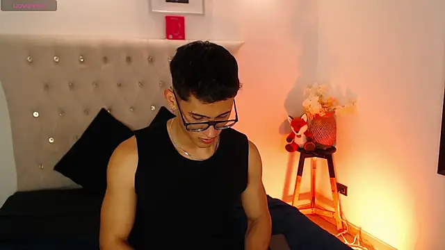 SalvadorFit online show from 09.30.25