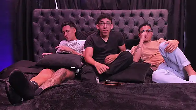 Snapshot of axel_vega chatting on 02.03.26 axel vega online show from 02.03.26