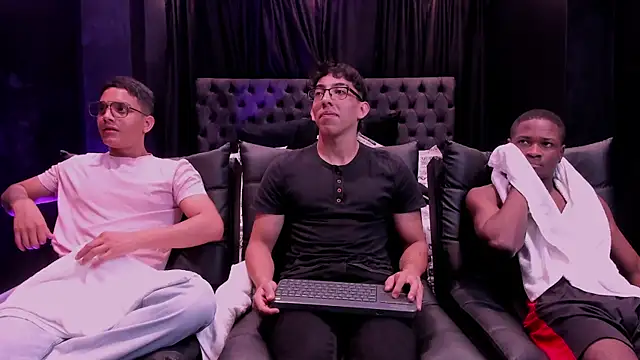 Snapshot of axel_vega chatting on 02.13.26 axel vega online show from 02.13.26