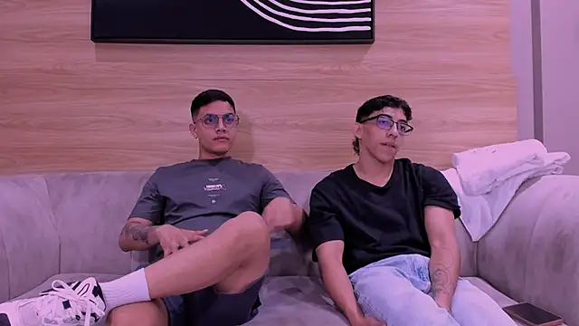 Snapshot of axel_vega chatting on 02.21.26 axel vega online show from 02.21.26