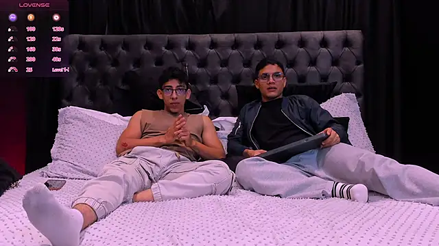 Snapshot of axel_vega chatting on 02.27.26 axel vega online show from 02.27.26