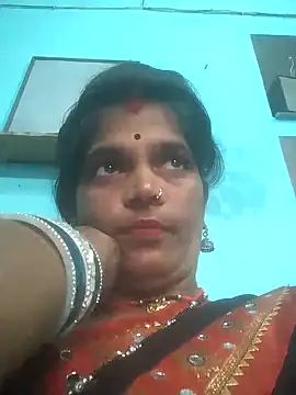 Snapshot of Hott_cutgirl chatting on 09.28.25 Hott cutgirl online show from 09.28.25