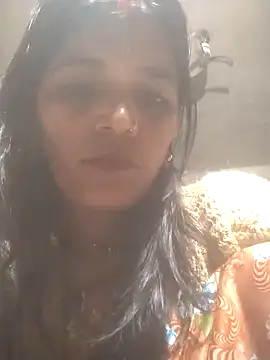 Snapshot of Hott_cutgirl chatting on 10.25.25 Hott cutgirl online show from 10.25.25