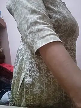 Snapshot of Jeya_thakur chatting on 07.11.26 Jeya thakur online show from 07.11.26