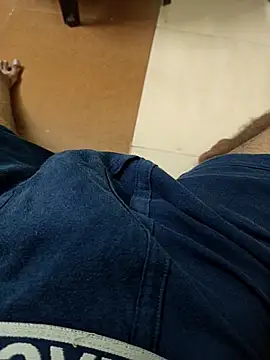 Snapshot of king_boy070 chatting on 09.18.25 king boy070 online show from 09.18.25