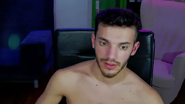 DominicValente online show from 11.04.25