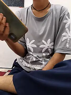 sassyishhu76 online show from 10.26.25