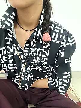 sassyishhu76 online show from 03.24.26