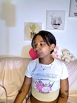 Suzanelee1 online show from 10.08.25