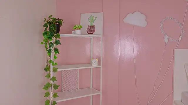 KeendraFox  online show from 01.19.26