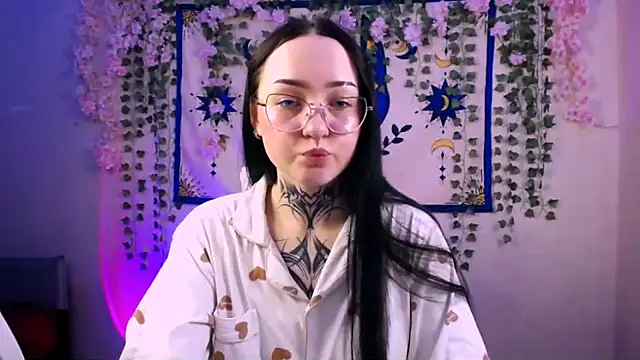 MollyKissy online show from 04.12.26