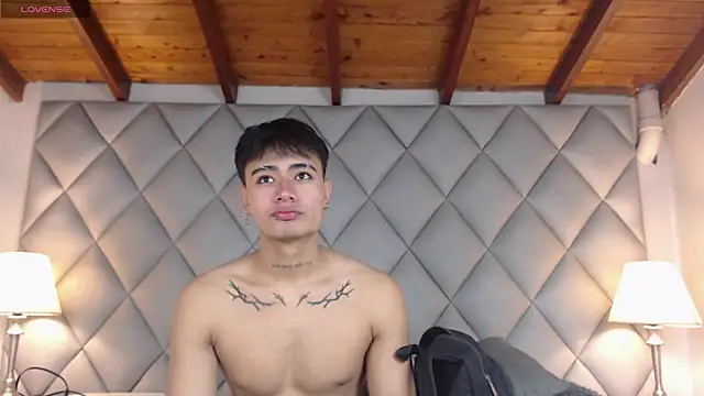 Snapshot of Clement_Reyes chatting on 10.03.25 Clement Reyes online show from 10.03.25