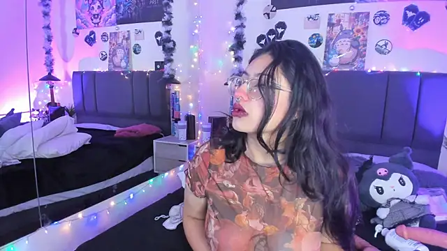 SabrinaV  online show from 02.16.26