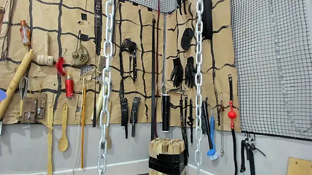 Snapshot of BDSM_MEDUZA chatting on 05.01.26 BDSM MEDUZA online show from 05.01.26