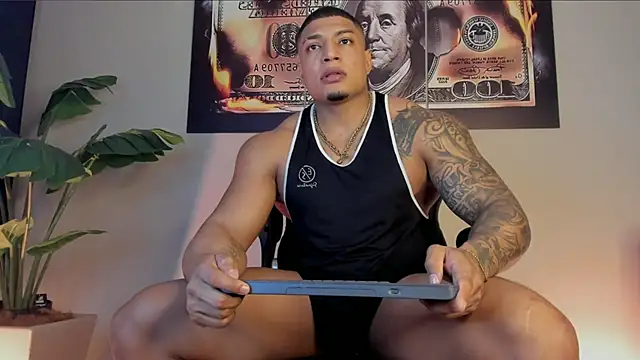 Snapshot of chrizmacgregor chatting on 02.28.26 chrizmacgregor online show from 02.28.26