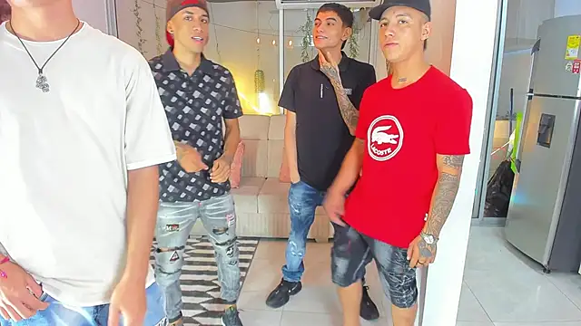 Snapshot of Houseofwarrios chatting on 11.12.25 Houseofwarrios online show from 11.12.25