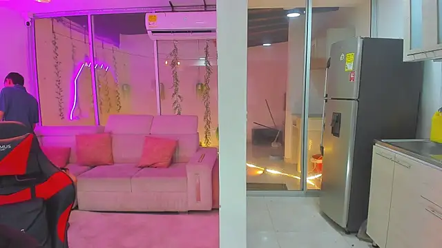 Snapshot of Houseofwarrios chatting on 11.24.25 Houseofwarrios online show from 11.24.25