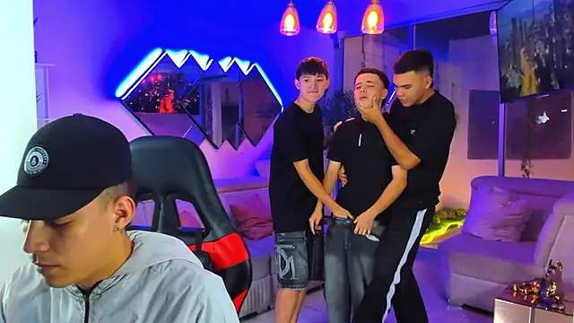 Houseofwarrios online show from 04.21.26