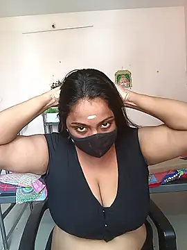 queendivya online show from 04.13.26