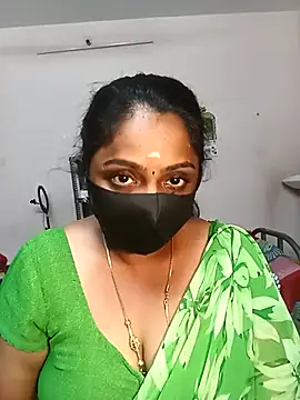 Snapshot of queendivya chatting on 04.23.26 queendivya online show from 04.23.26