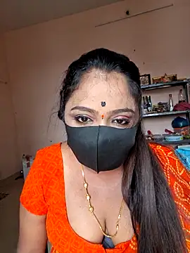 Snapshot of queendivya chatting on 05.24.26 queendivya online show from 05.24.26