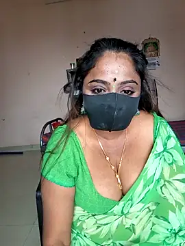 Snapshot of queendivya chatting on 06.05.26 queendivya online show from 06.05.26