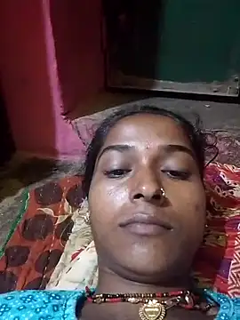 Snapshot of Hot_reshmaji chatting on 10.22.25 Hot reshmaji online show from 10.22.25