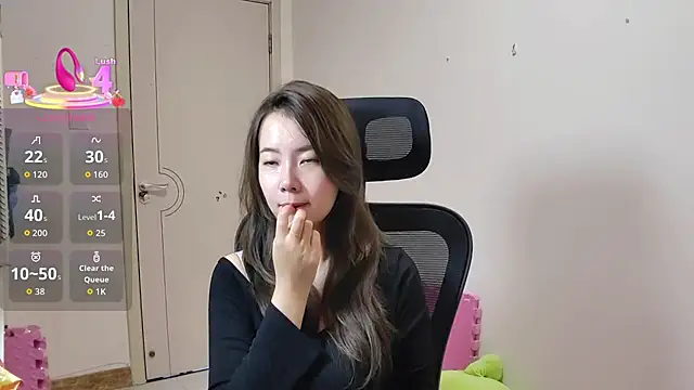 sallycui online show from 10.10.25