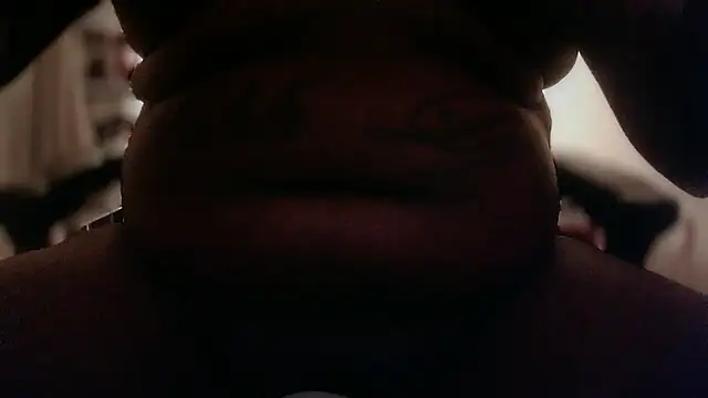 Snapshot of benhavington chatting on 12.04.25 benhavington online show from 12.04.25