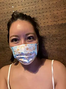 Snapshot of 7_hazime chatting on 10.01.25 7 hazime online show from 10.01.25