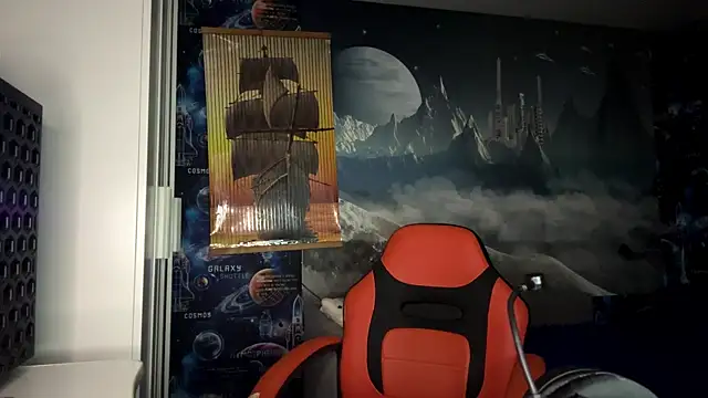 Elira Breeze online show from 11.13.25