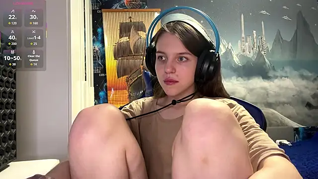 Elira Breeze online show from 03.15.26