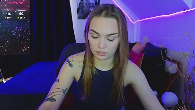 KitsyMoore online show from 10.10.25