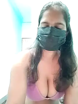 Snapshot of soni_megwal chatting on 10.19.25 soni megwal online show from 10.19.25