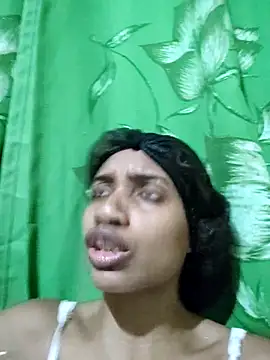 Barbiefox24 online show from 10.21.25