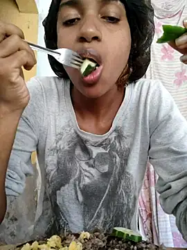 Barbiefox24 online show from 10.24.25