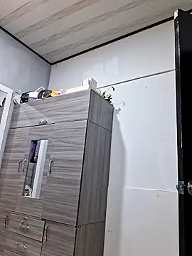 Gyal 8  online show from 02.02.26