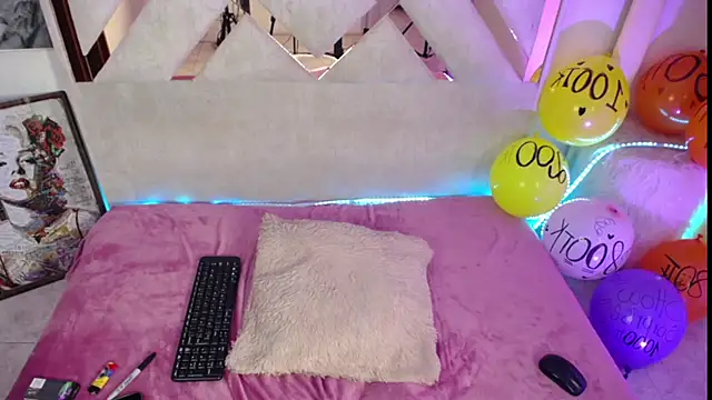 ladymooncs online show from 07.14.26