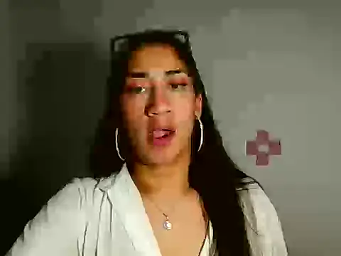 Snapshot of Miia__strog chatting on 09.30.25 Miia strog online show from 09.30.25