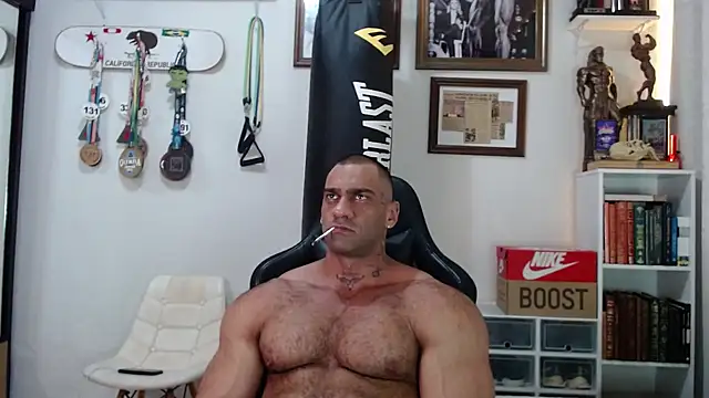 Snapshot of henryhadesflirt chatting on 11.15.25 henryhadesflirt online show from 11.15.25