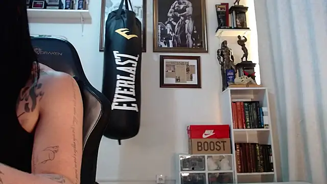 henryhadesflirt online show from 04.15.26